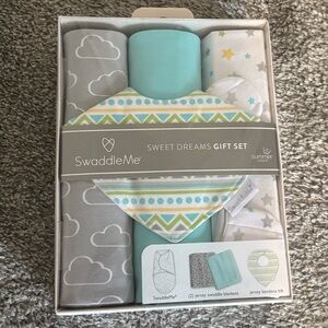 SwaddleMe Sweet Dreams Baby Gift Set - Swaddle, Bib, 2 Blankets